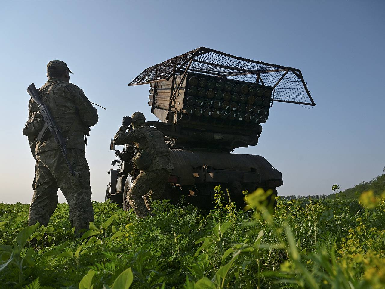 На Западе предсказали кризис на Украине к концу лета из-за остановки помощи США