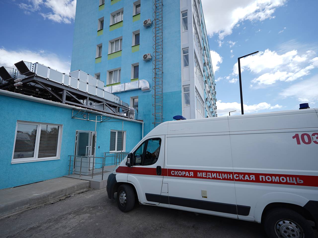 Жертвой урагана в Донецке стал 10-летний ребенок