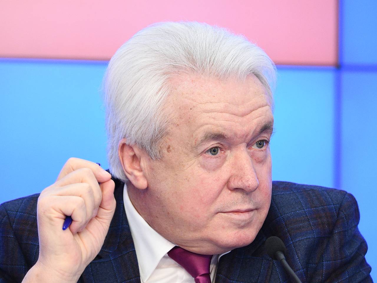 Бывший депутат Рады оценил правдоподобность переезда правительства из Киева