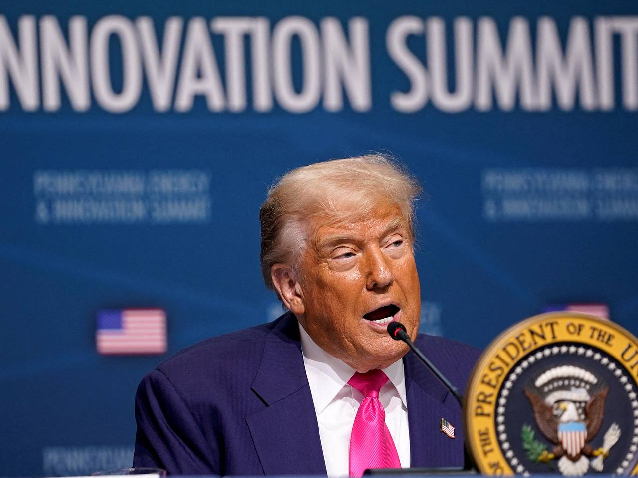 Трамп заявил о желании Путина урегулировать конфликт на Украине
