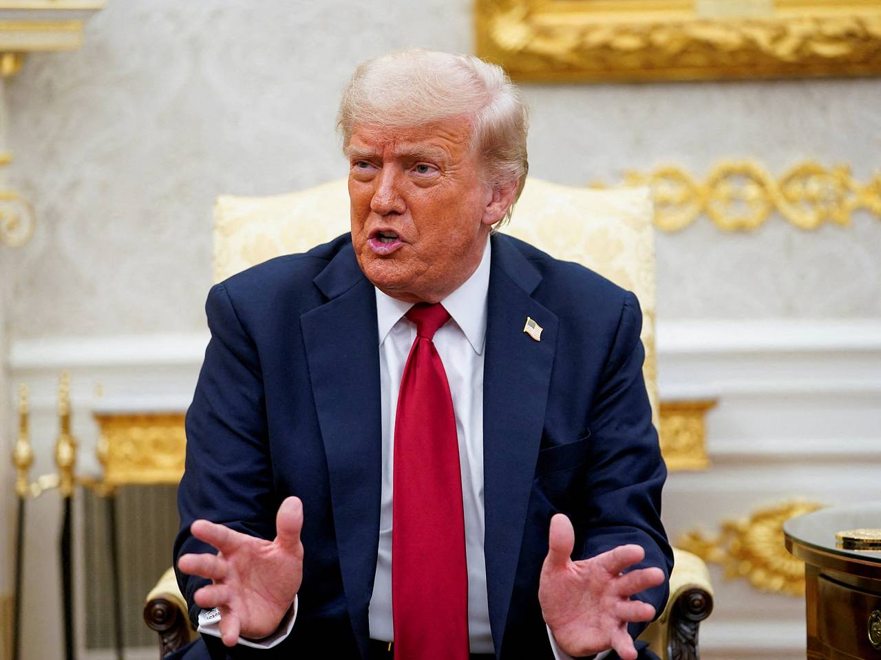 Трамп узнал о приостановке поставок оружия США Украине в разговоре с иностранным лидером