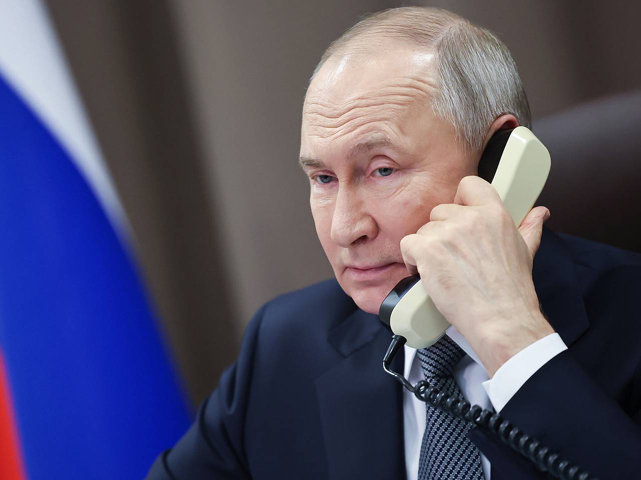 Путин заявил Трампу о продолжении СВО