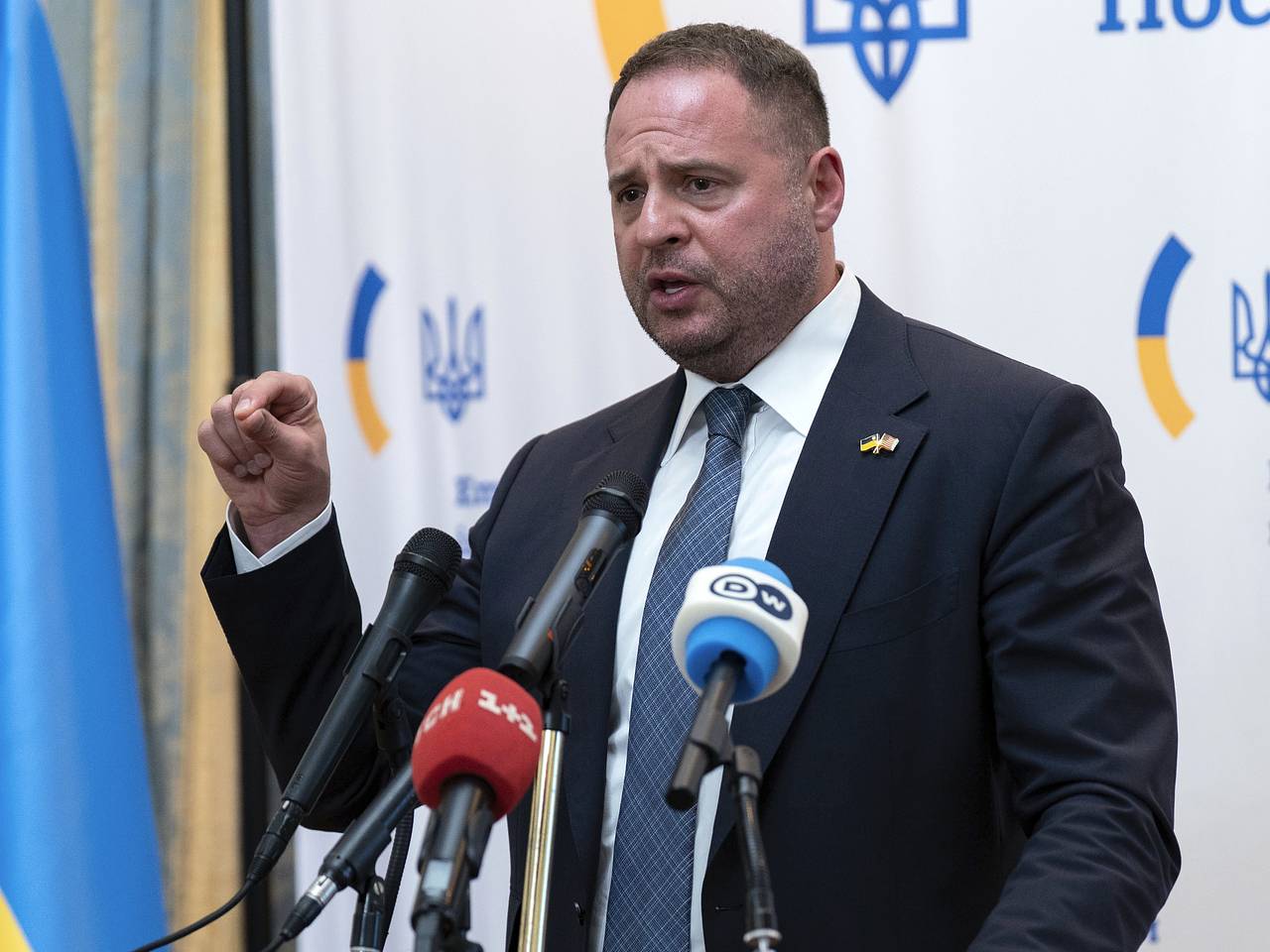 Ермака обвинили в движении Украины к авторитаризму
