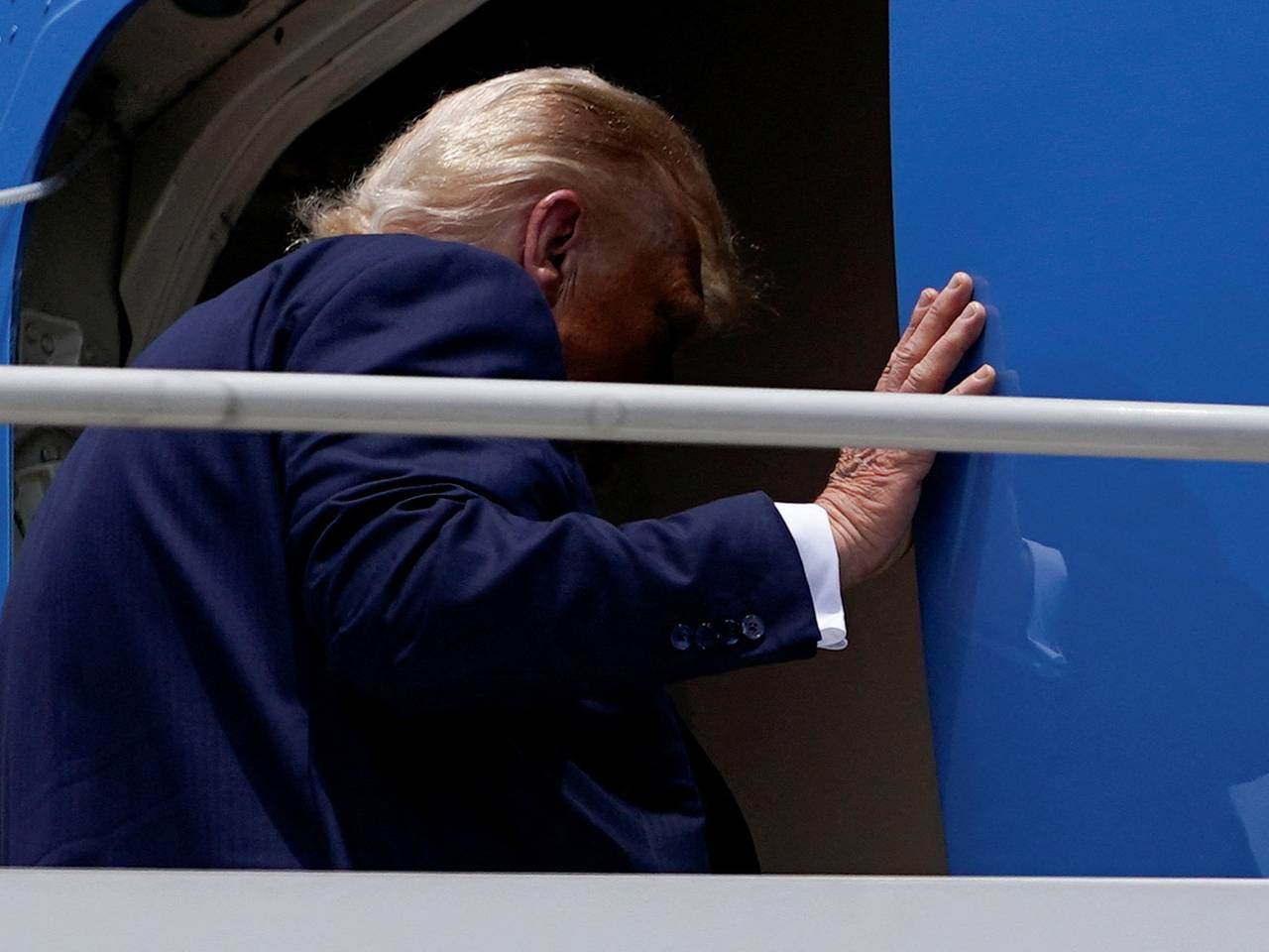 Трамп рассказал о готовности ввести пошлины и санкции против России