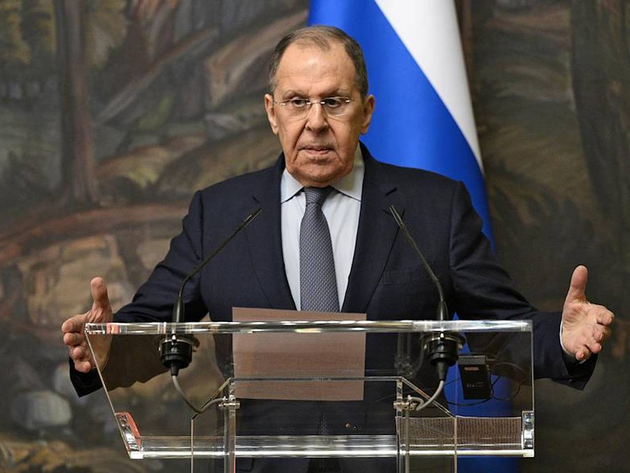 Лавров оценил западные санкции одной пословицей