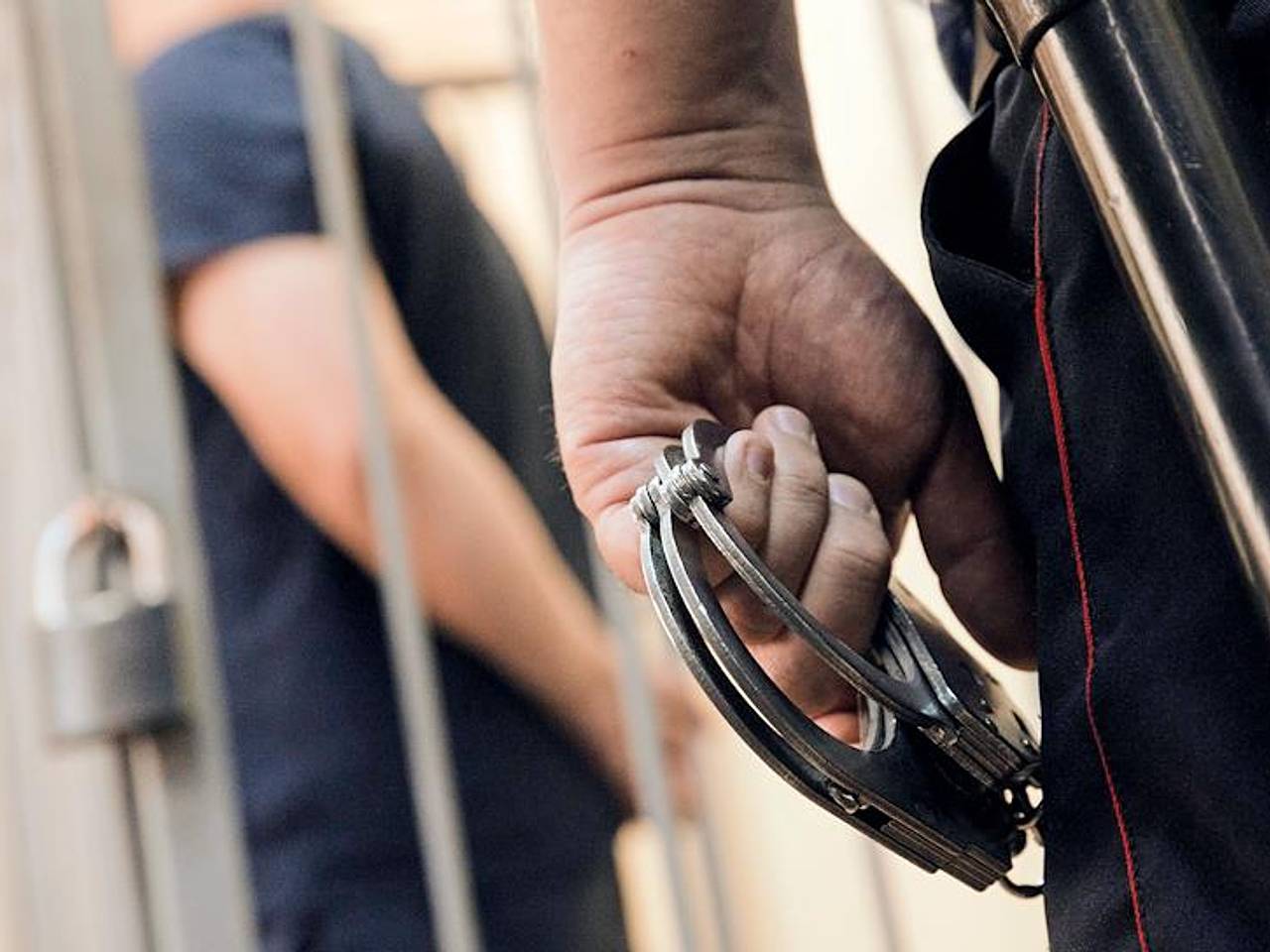 В Азербайджане арестовали задержанных по подозрению в наркоторговле россиян