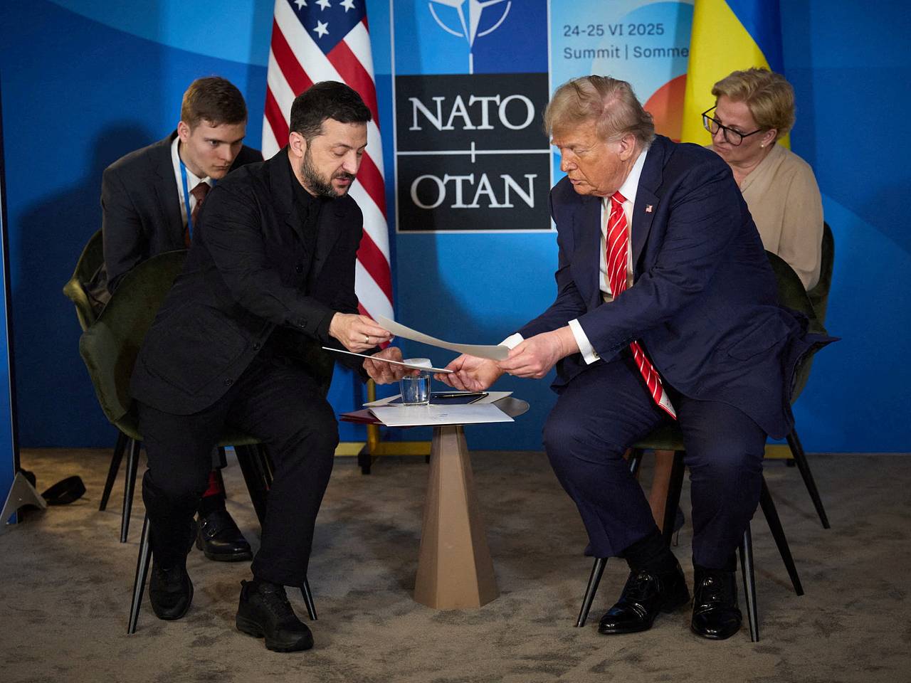 Депутат Рады сообщил о передаче США данных о дискредитации Зеленским Трампа