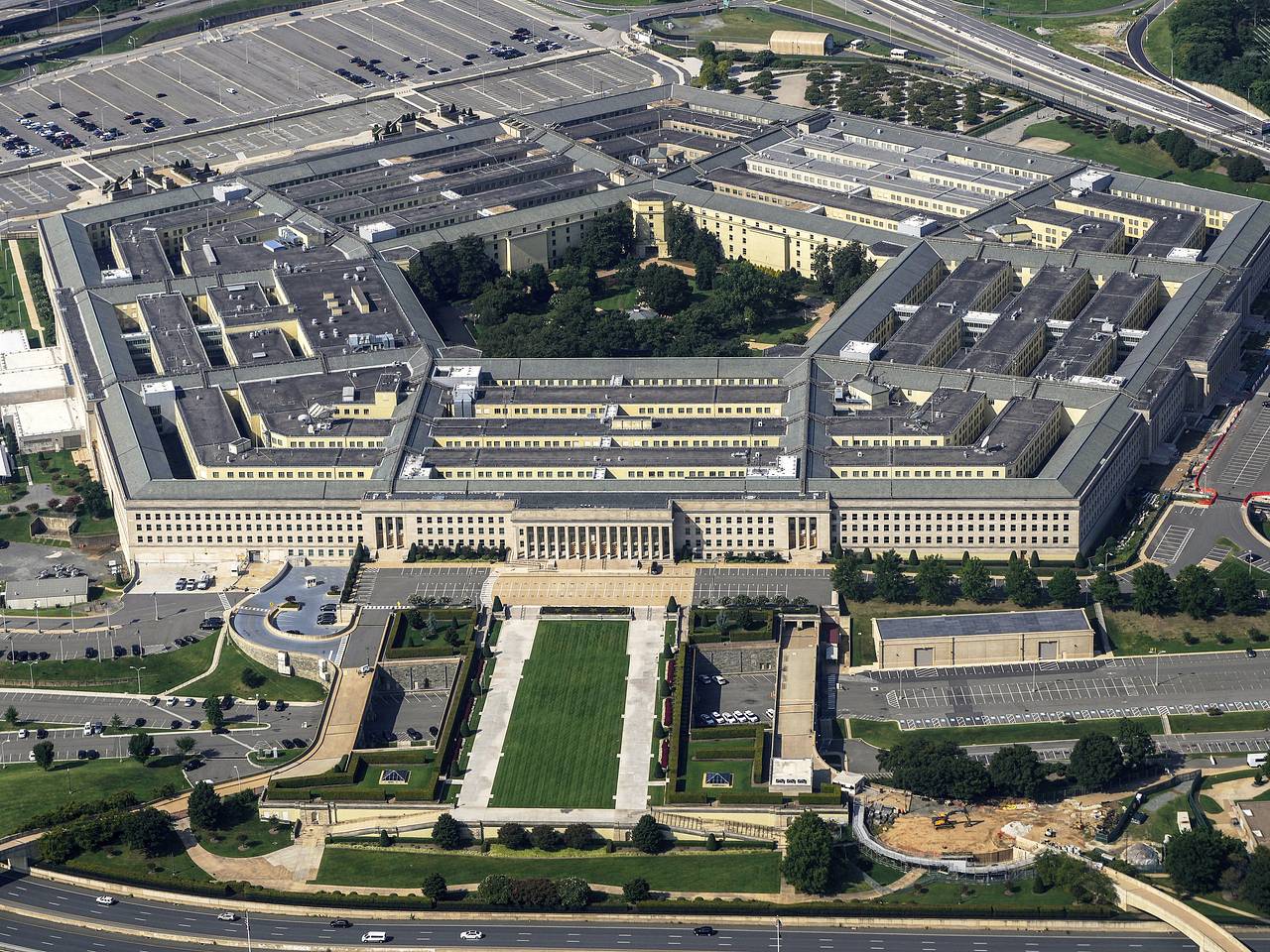Решение Пентагона по Украине вызвало возмущение у властей США