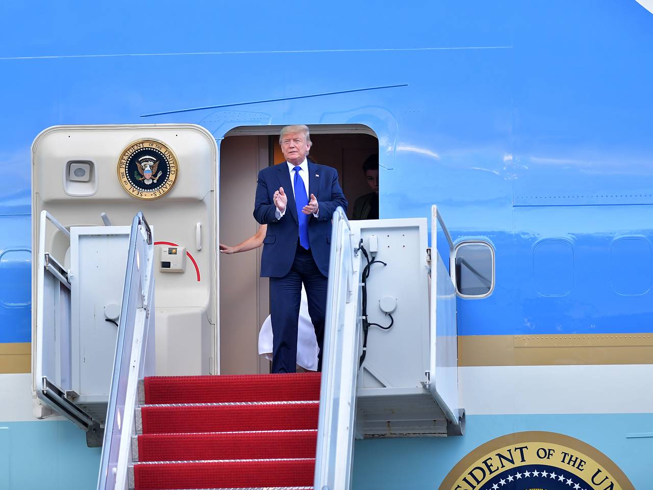 Сын Трампа оценил доклад разведки США о роли России в выборах 2016 года