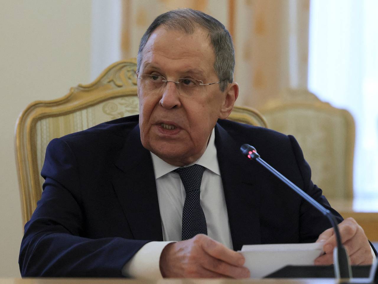 Лавров ответил на вопрос об ударах по гражданским объектам на Украине