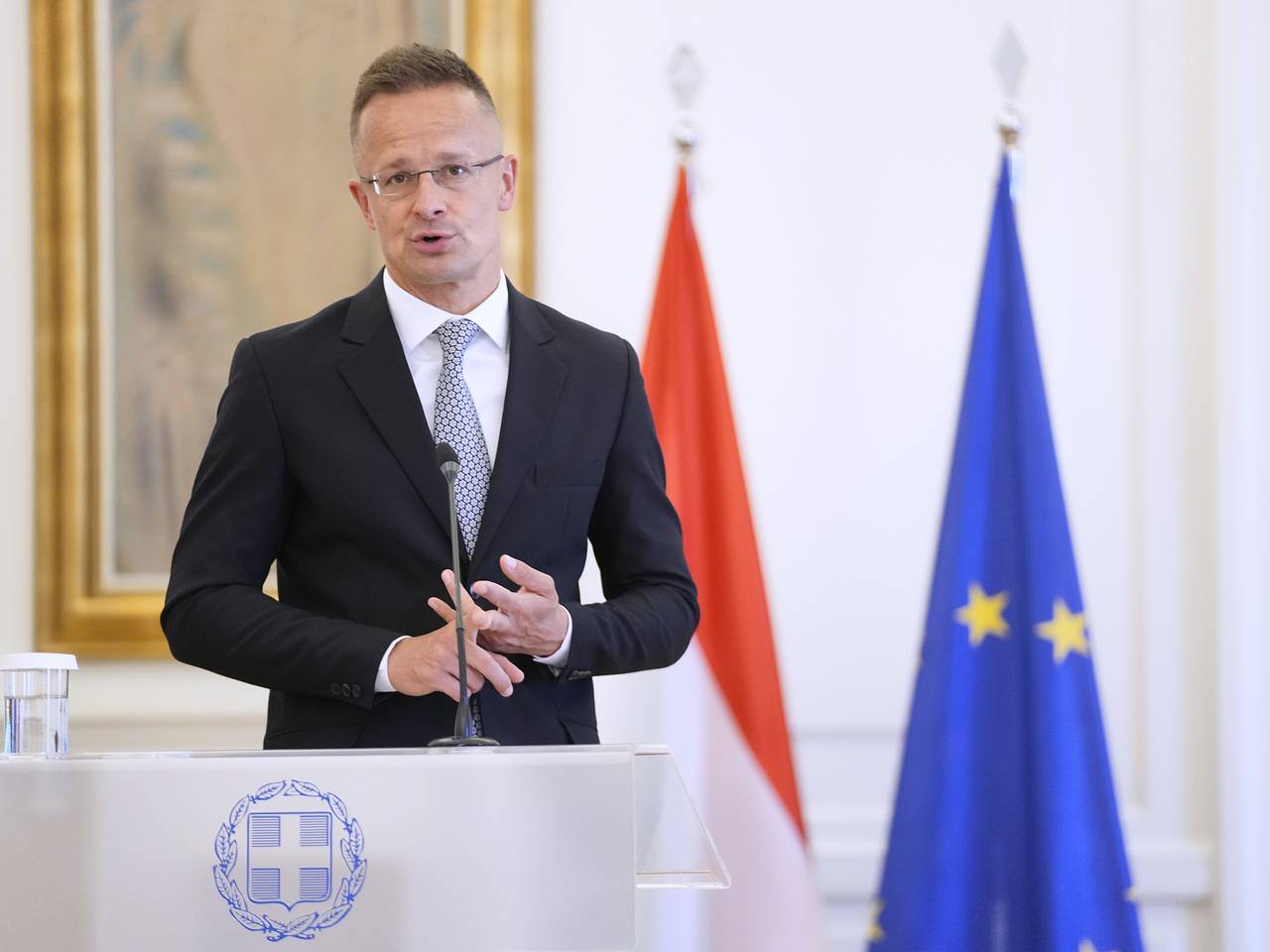 МИД Венгрии обратился к Украине с призывом