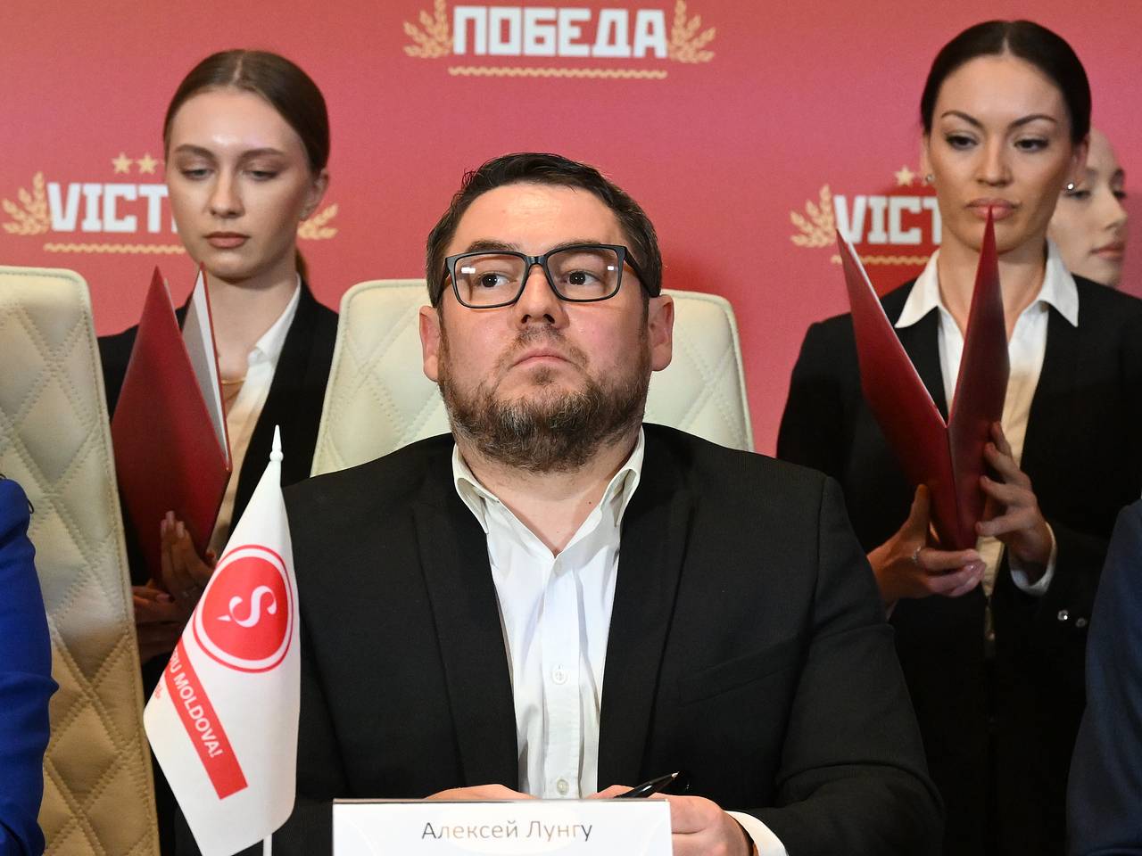 Оппозиция Молдавии заявила о захвате всех госучреждений страны