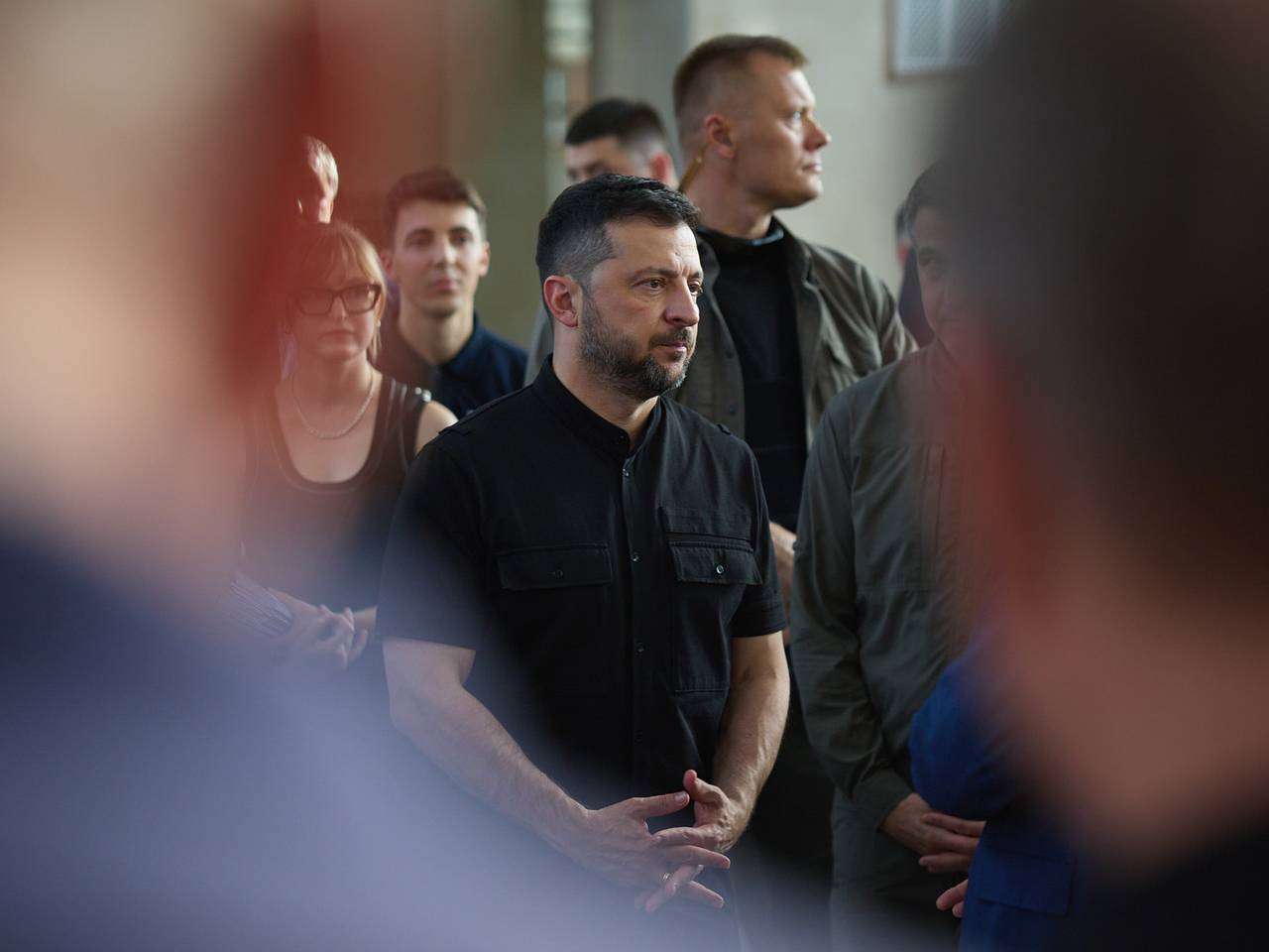 Зеленский назвал президентские выборы на Украине неактуальными