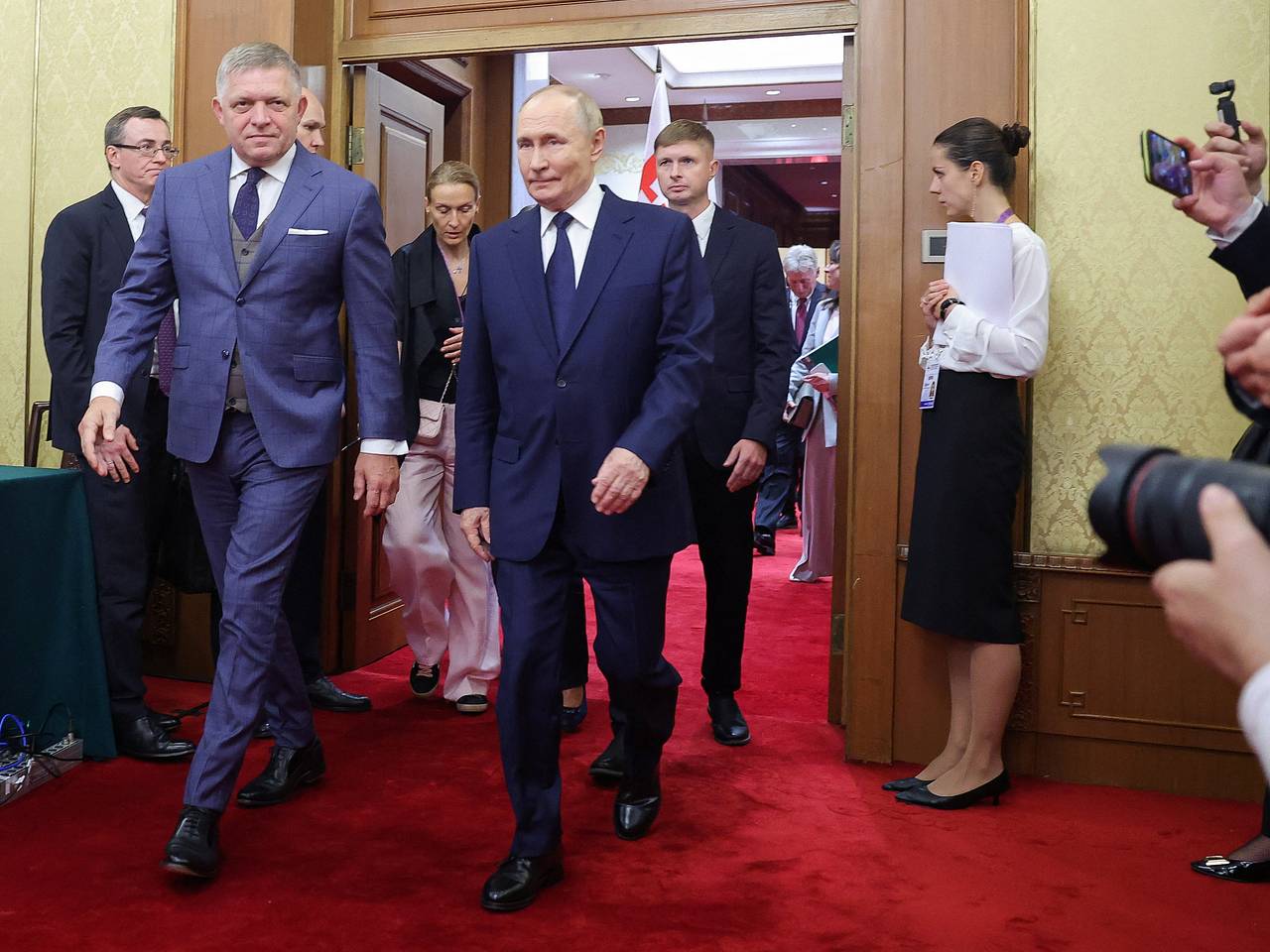 Фицо решил поделиться с Зеленским выводами по итогам встречи с Путиным