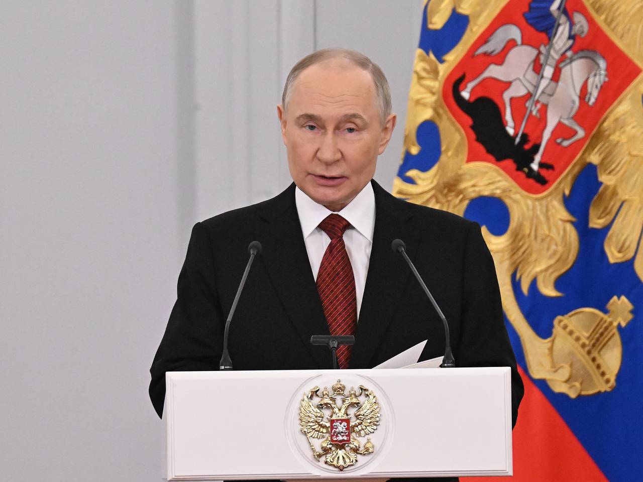 Путин пригрозил иностранным контингентам на Украине превращением в военную цель
