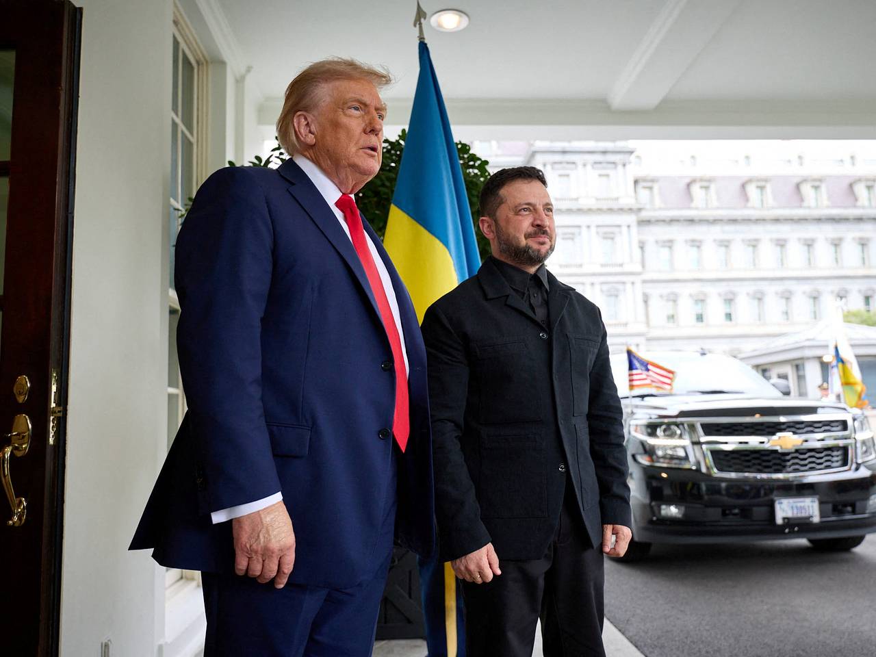 Зеленский анонсировал разговор с Трампом