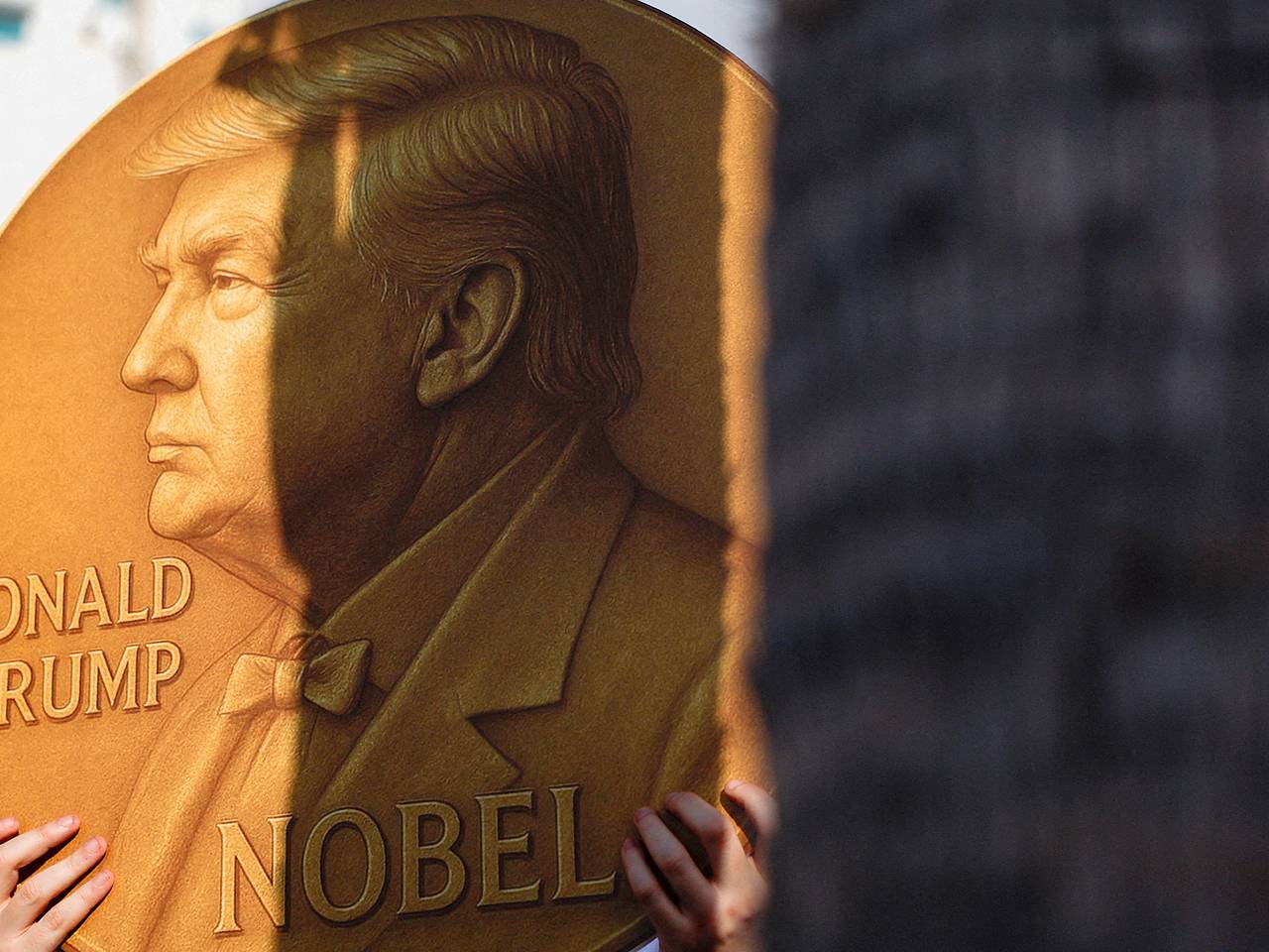 В Верховной Раде предложили выдвинуть Трампа на Нобелевскую премию