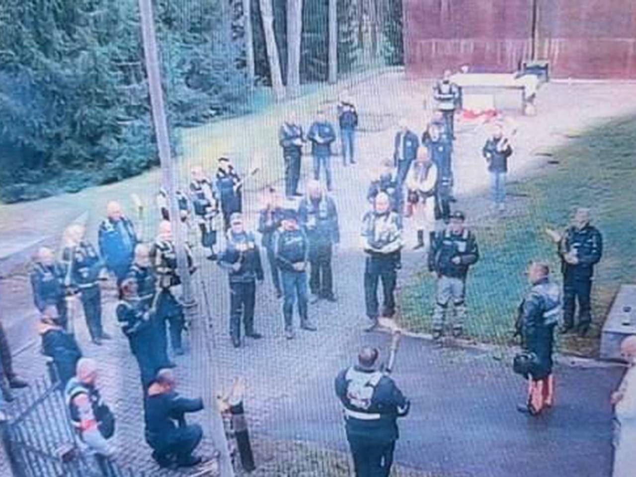 Россия запретила въезд 39 полякам из-за ритуала под Тверью