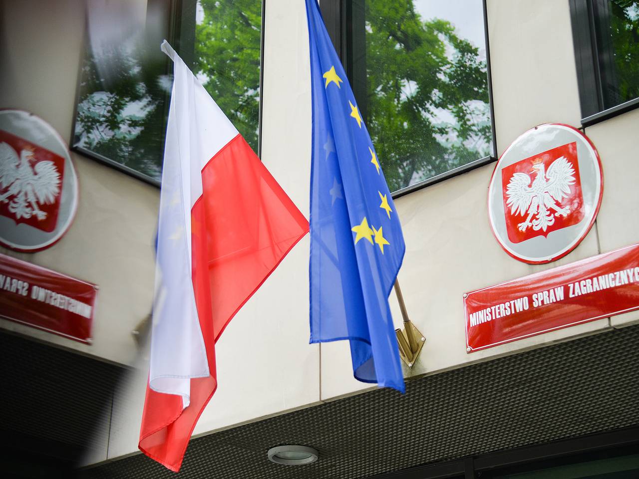 Временный поверенный в делах России прибыл в МИД Польши