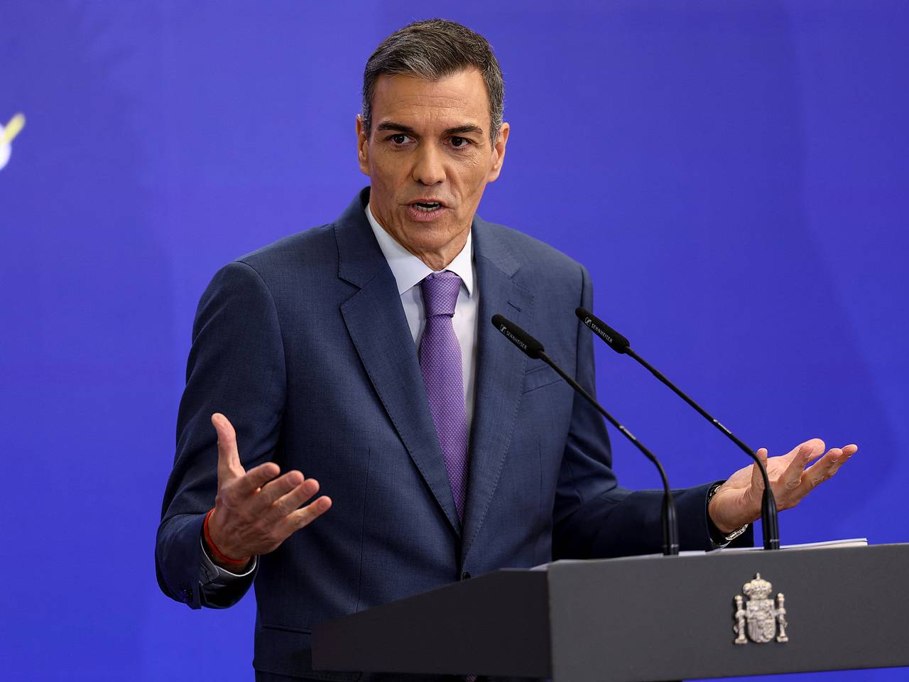 Премьер Испании указал на двойные стандарты Европы в отношении Газы и Украины