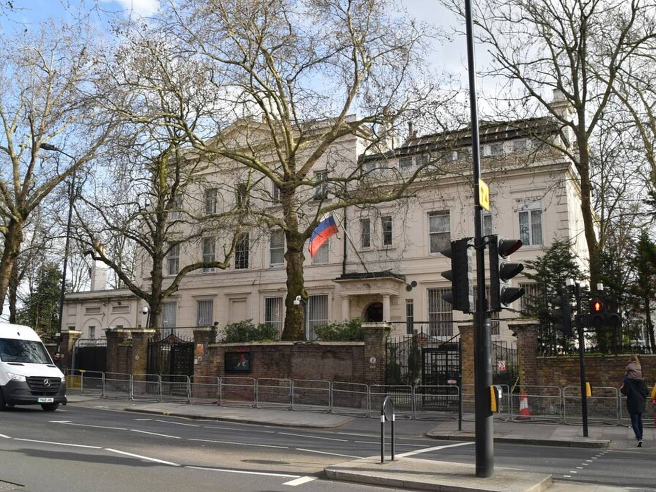 Великобритания вызвала российского посла