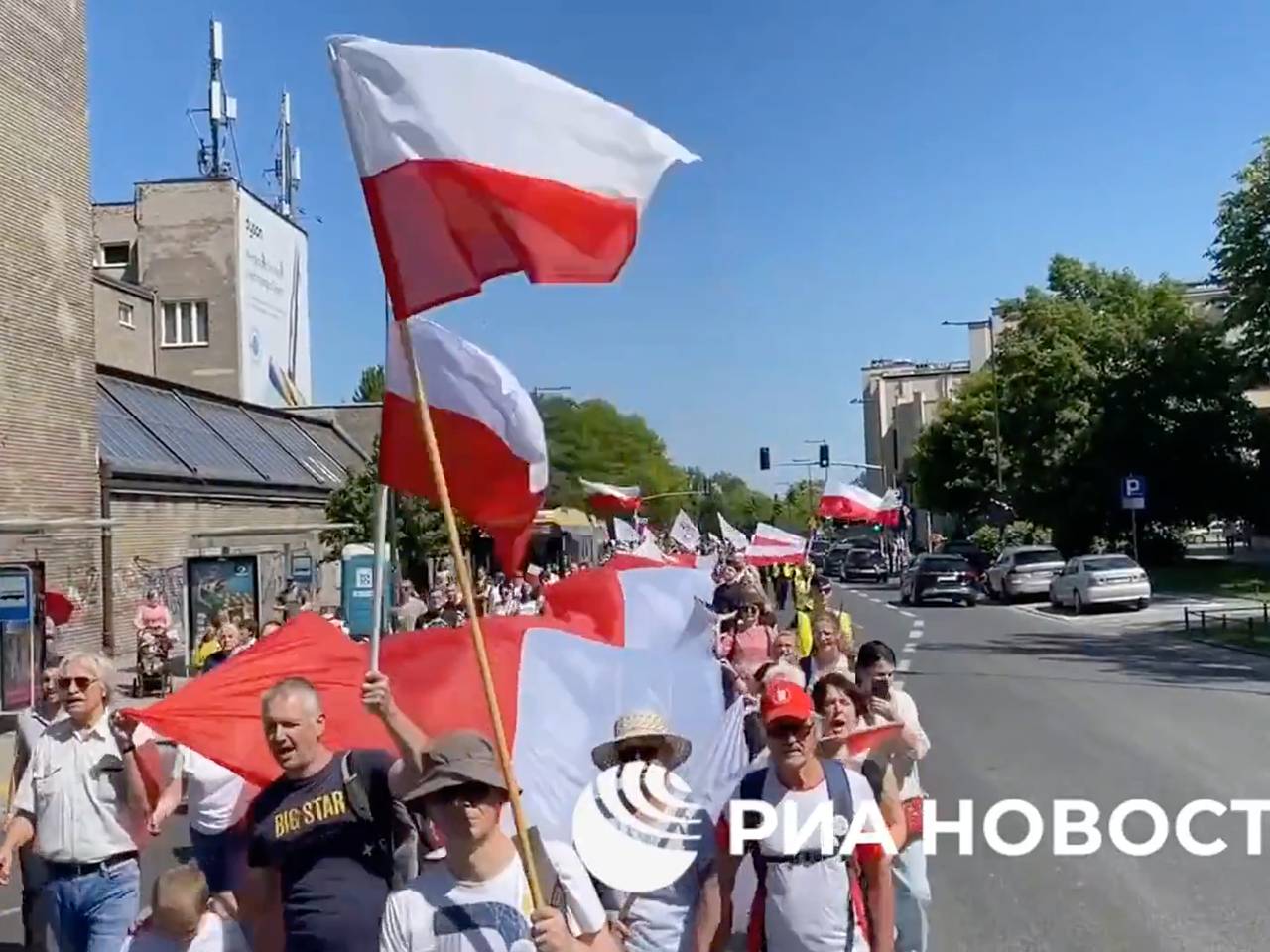В Варшаве начался марш против втягивания Польши в боевые действия на Украине