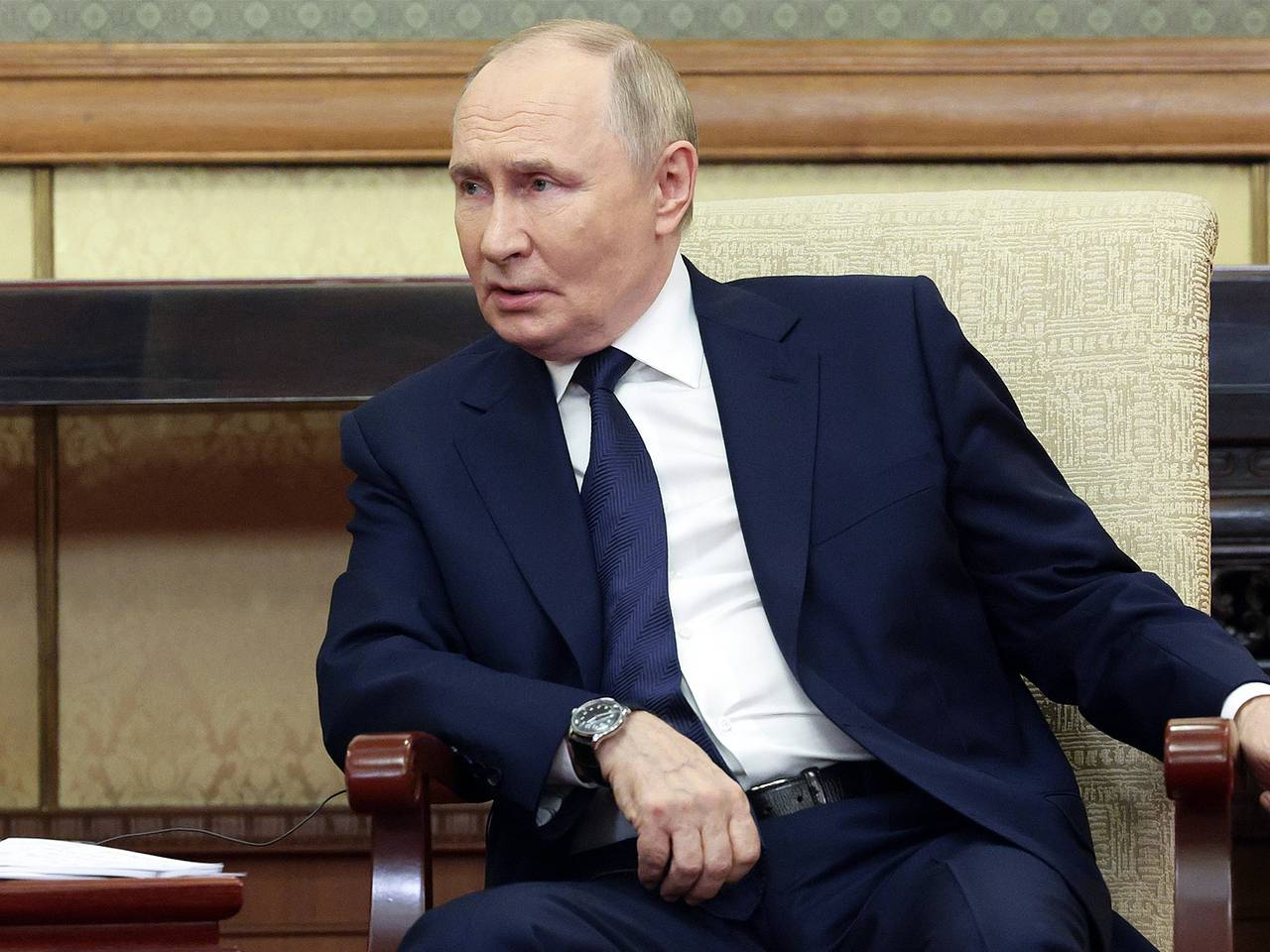 Путин встретился с Вучичем