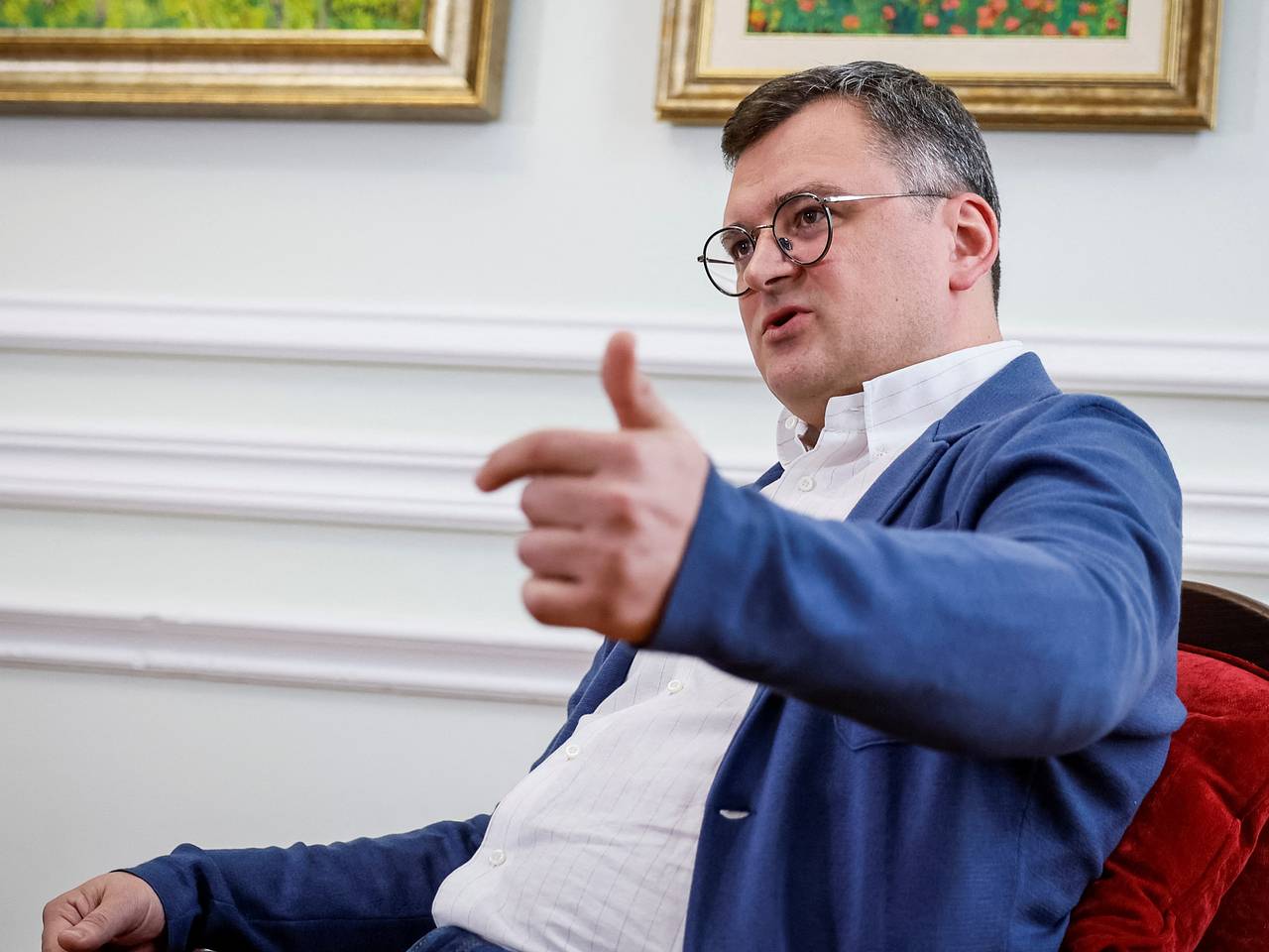Экс-глава МИД Украины Кулеба бежал из страны