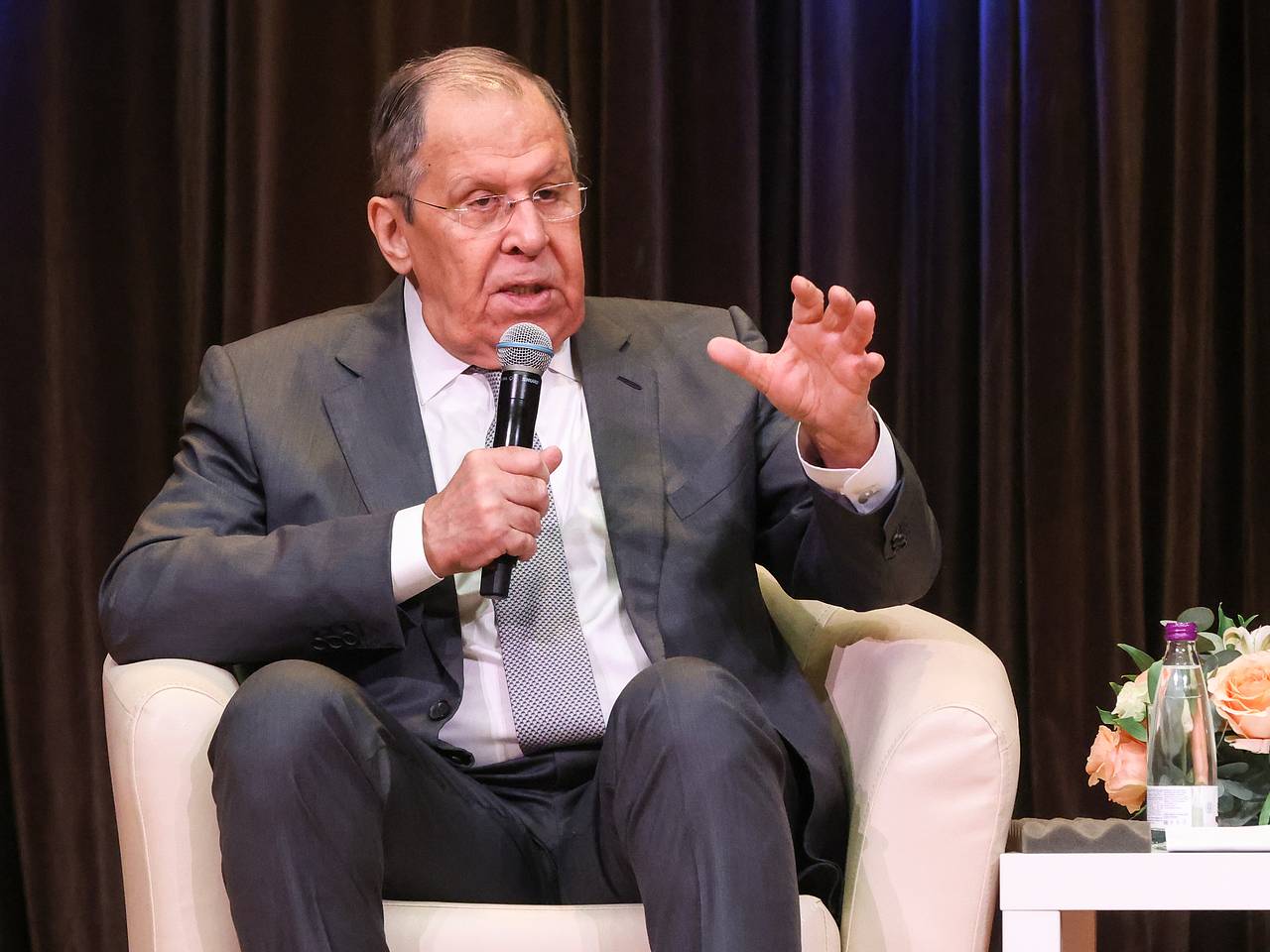 Лавров дал скептическую оценку договору Армении и Азербайджана