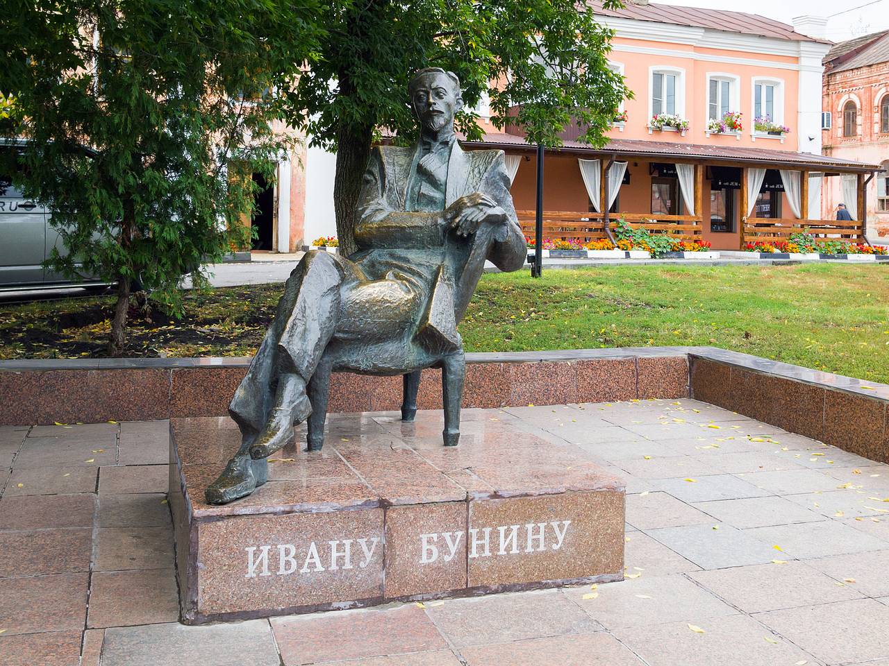 На Украине обвинили в поддержке имперской политики Бунина, Олешу, Петрова и Инбер