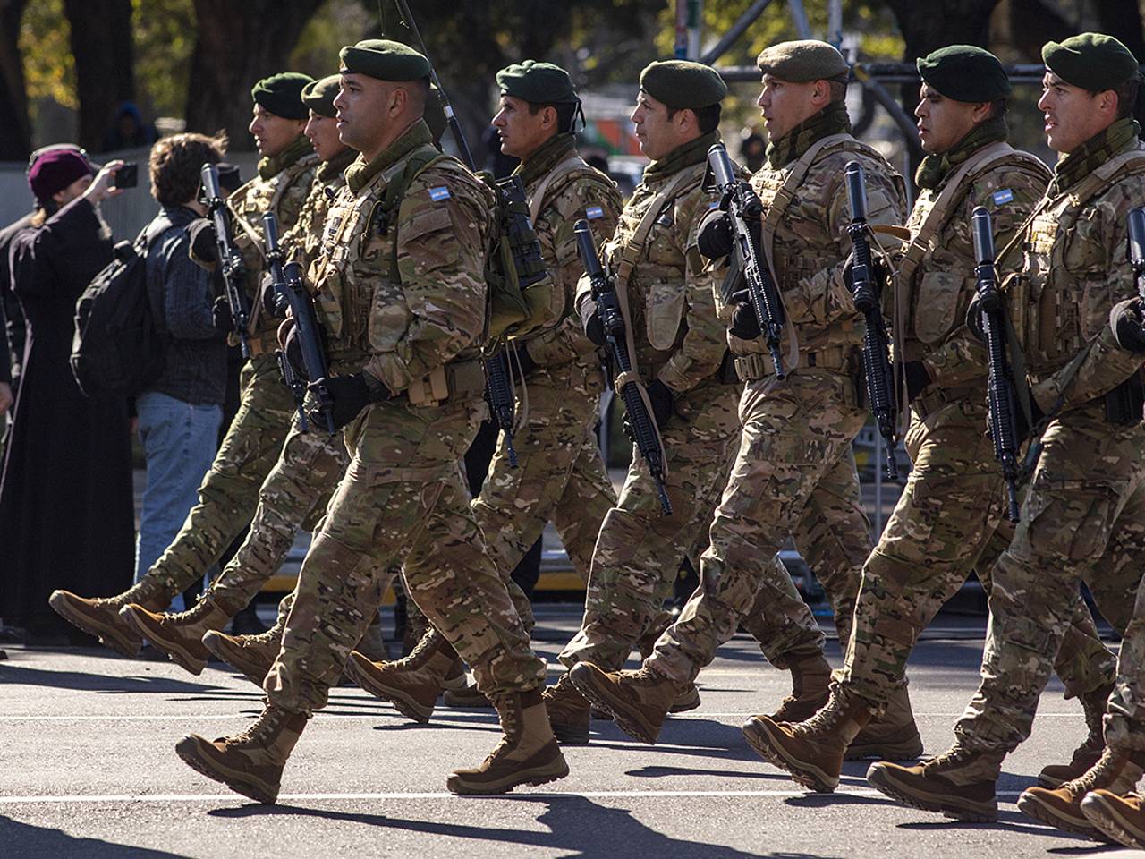 Еще одна страна задумалась об отправке войск на Украину