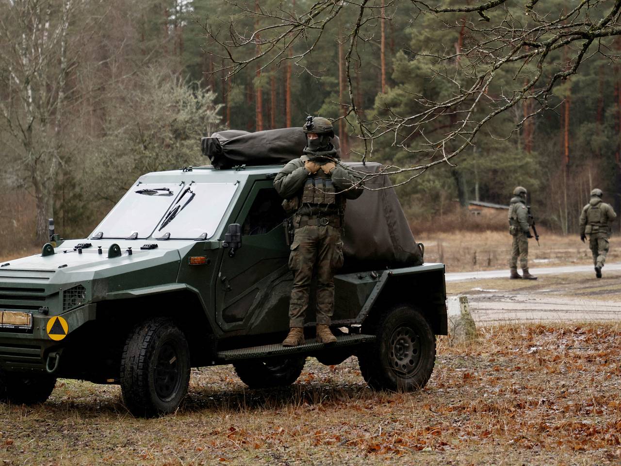 Польша стянула военную технику к границе с Белоруссией