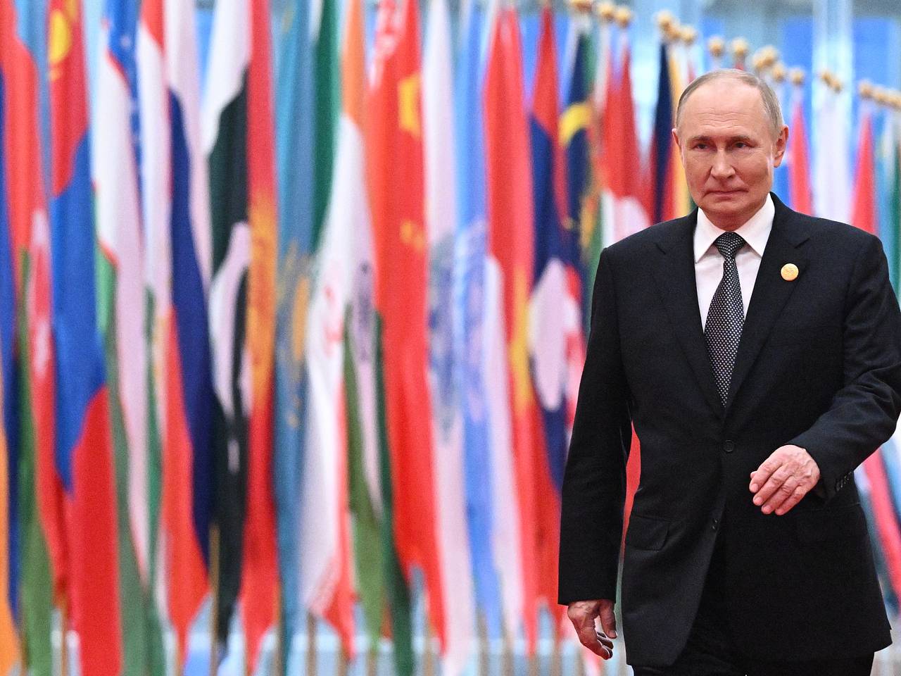 Песков рассказал об общении Путина и Алиева на саммите ШОС