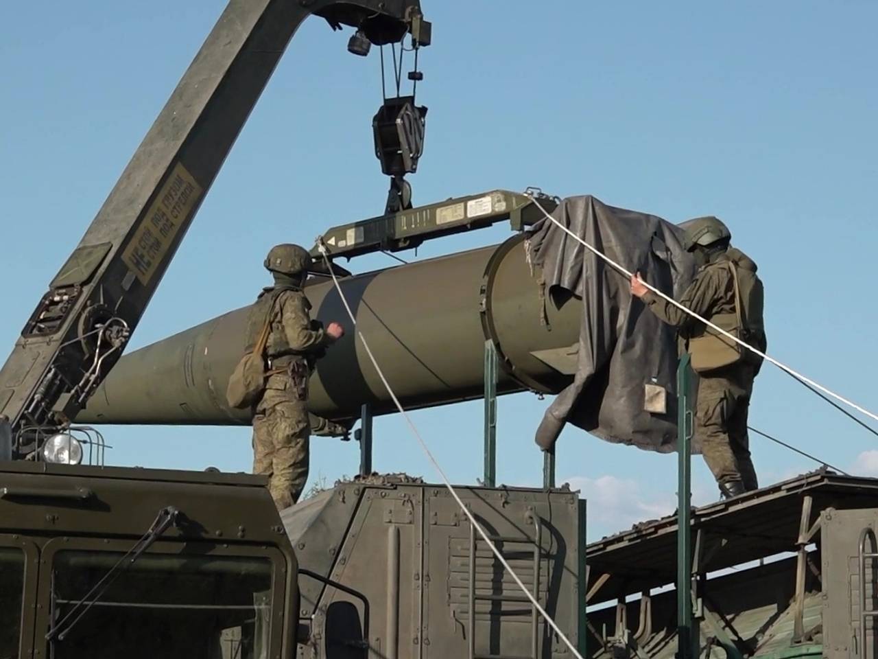 Российские военные уничтожили крупные склады ВСУ на севере Украины