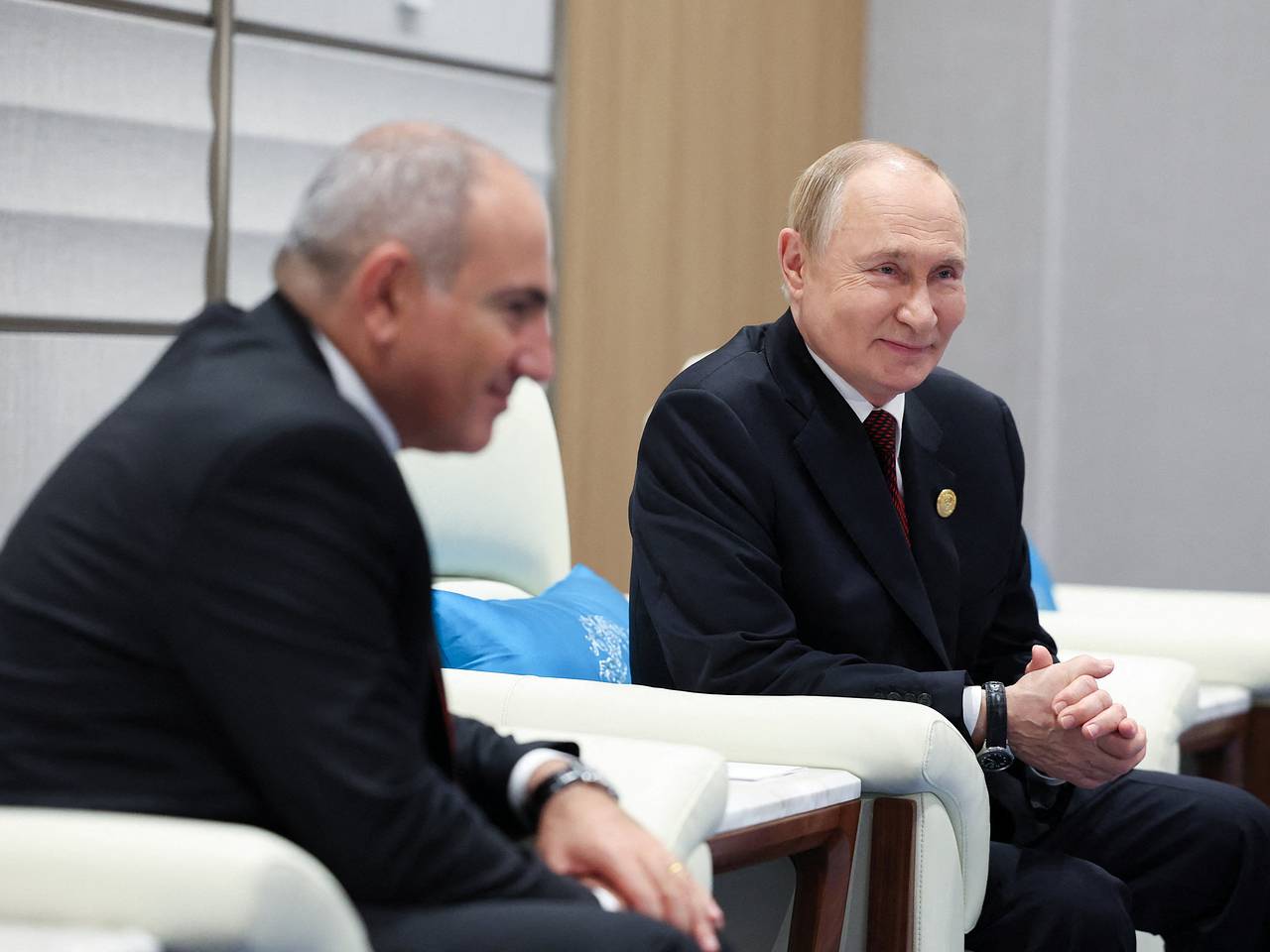Путин обрадовался встрече с Пашиняном
