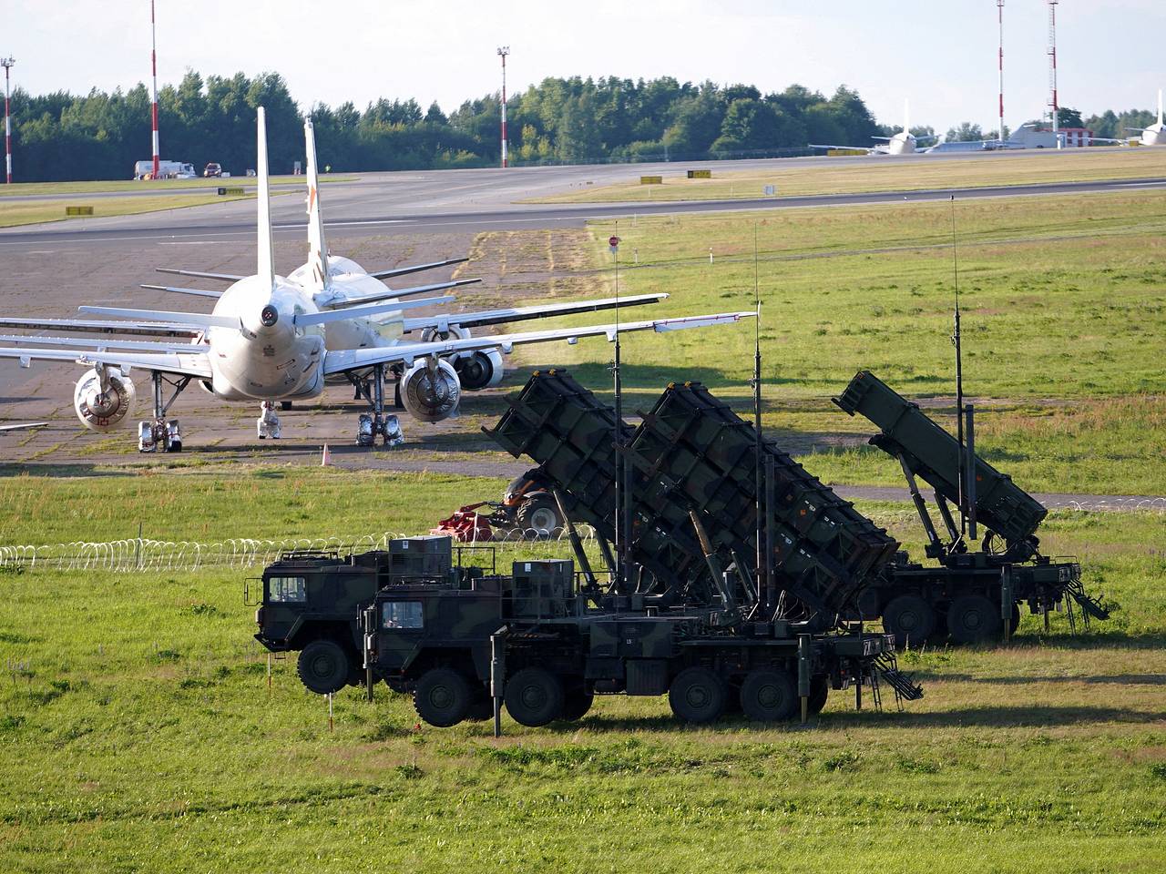 Военкор показал удар ПВО ВСУ по жилым домам в Киеве