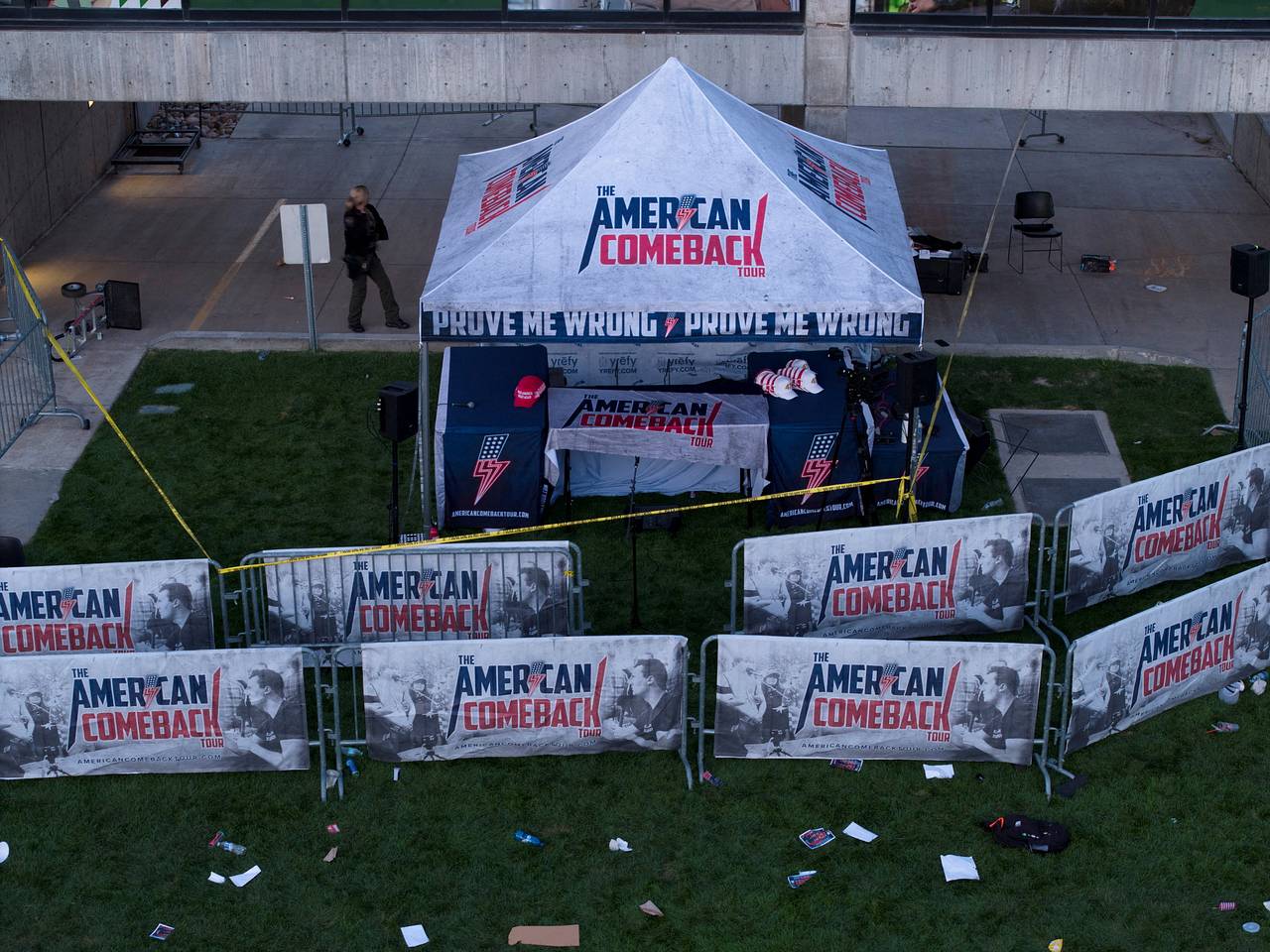 На патронах убийцы соратника Трампа нашли необычную символику