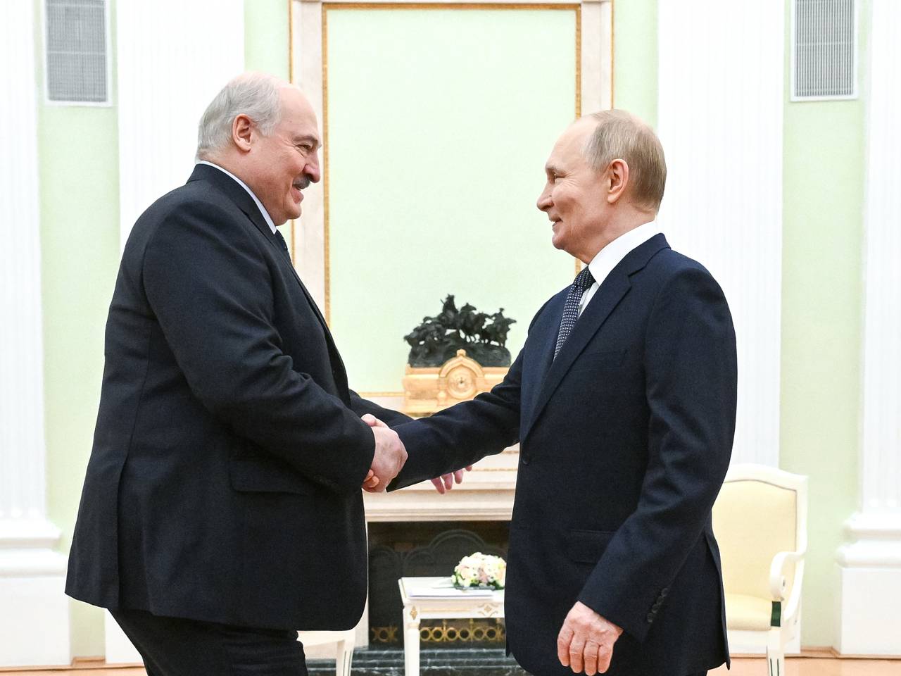 Стали известны подробности пятичасовых переговоров Путина и Лукашенко