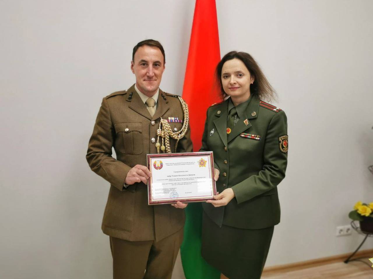 В Белоруссии приняли британского военного атташе