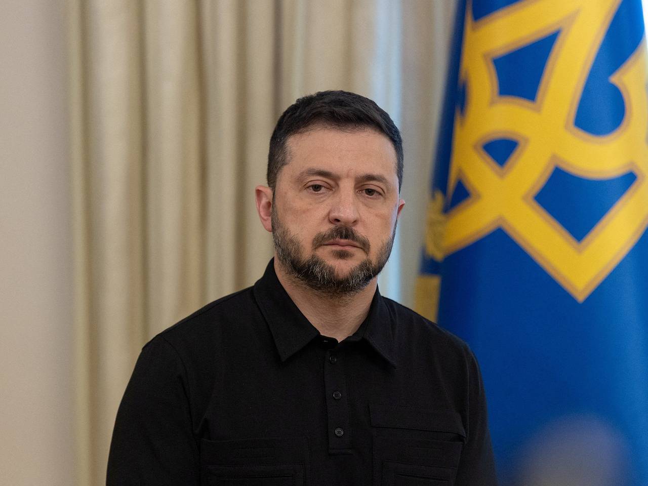 Зеленский раскритиковал Лукашенко за слова об урегулировании конфликта на Украине