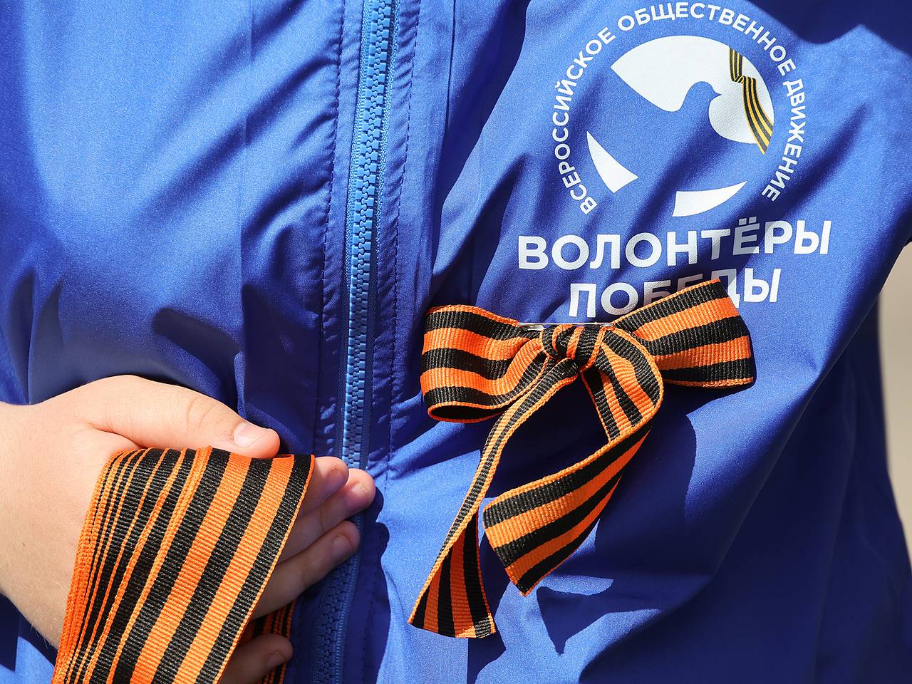 Британия ввела санкции против «Движения первых» и «Волонтеров победы»