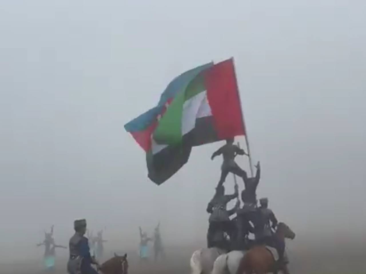 Алиев показал шоу коней