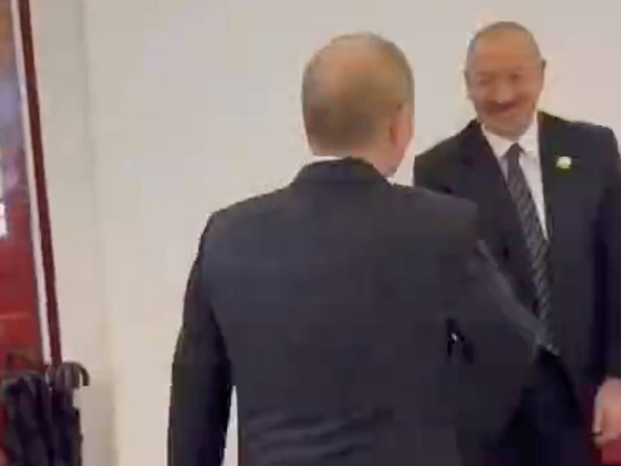 Встреча Путина и Алиева попала на видео