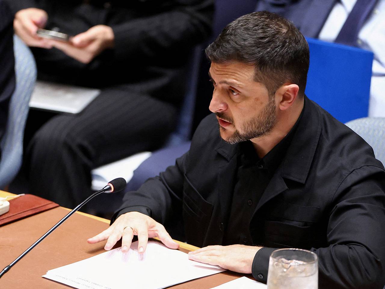 Кремль ответил на призыв Зеленского «искать бомбоубежища»