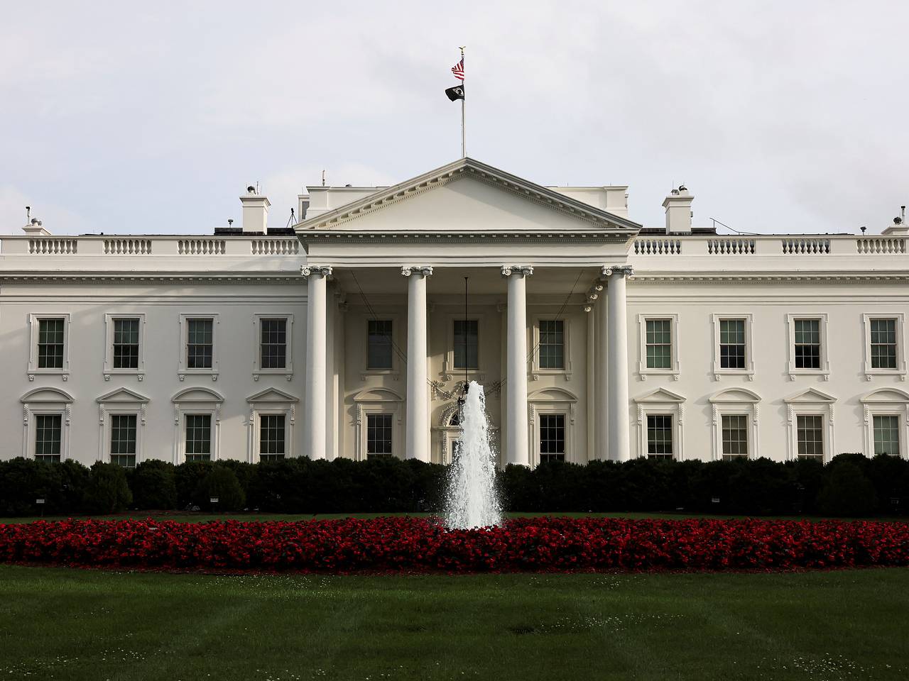 Белый дом ответил на обвинения в причастности Трампа к увольнению ведущего ABC