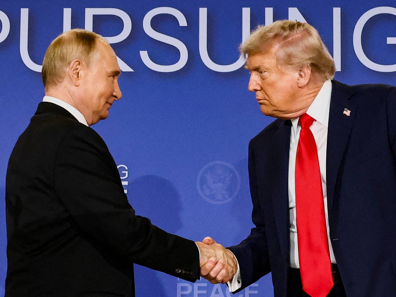Лавров назвал важное изменение в действиях Трампа по Украине после встречи на Аляске