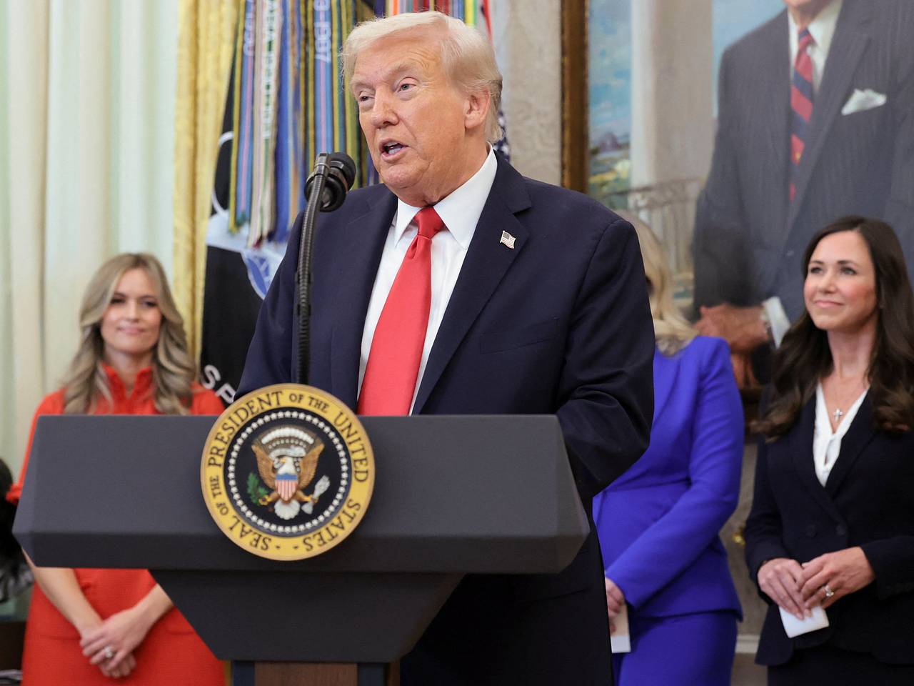 Трамп допустил урегулирование на Украине после состоявшегося разговора с Путиным