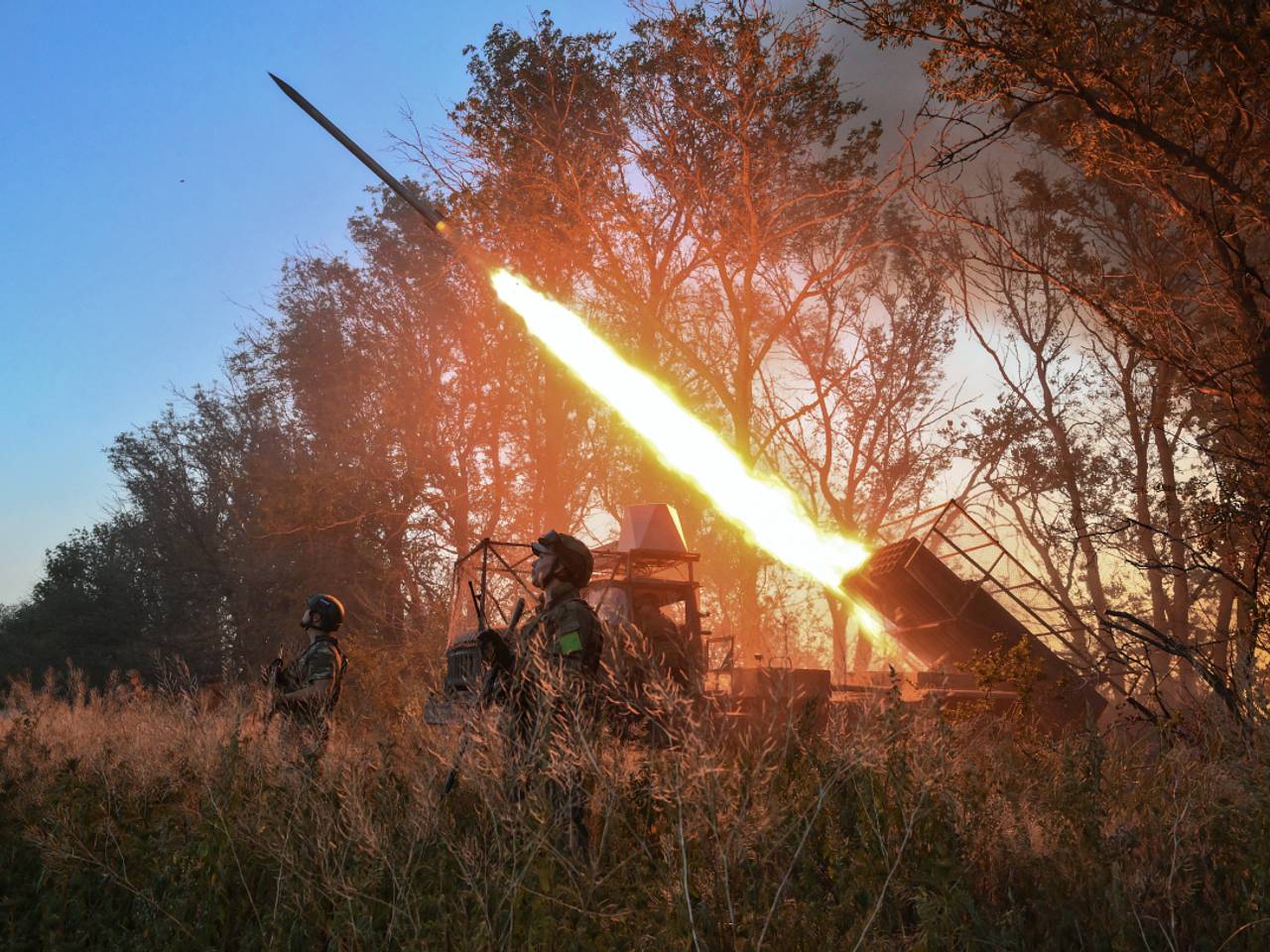 Военный рассказал о единственной оставшейся у ВСУ дороге к Красноармейску
