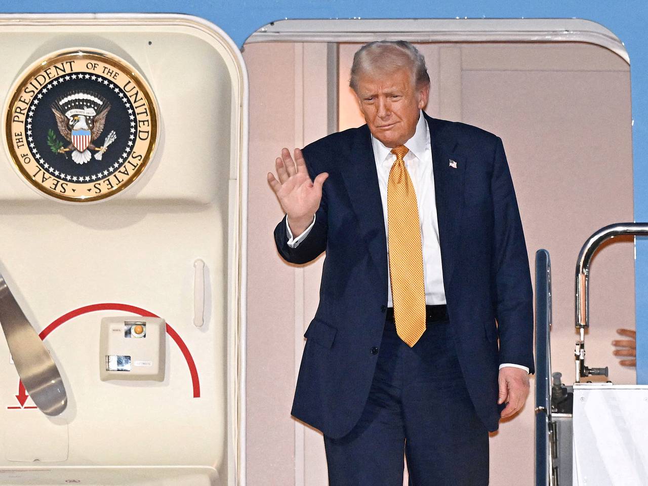 Моди не поехал на саммит АСЕАН из-за Трампа