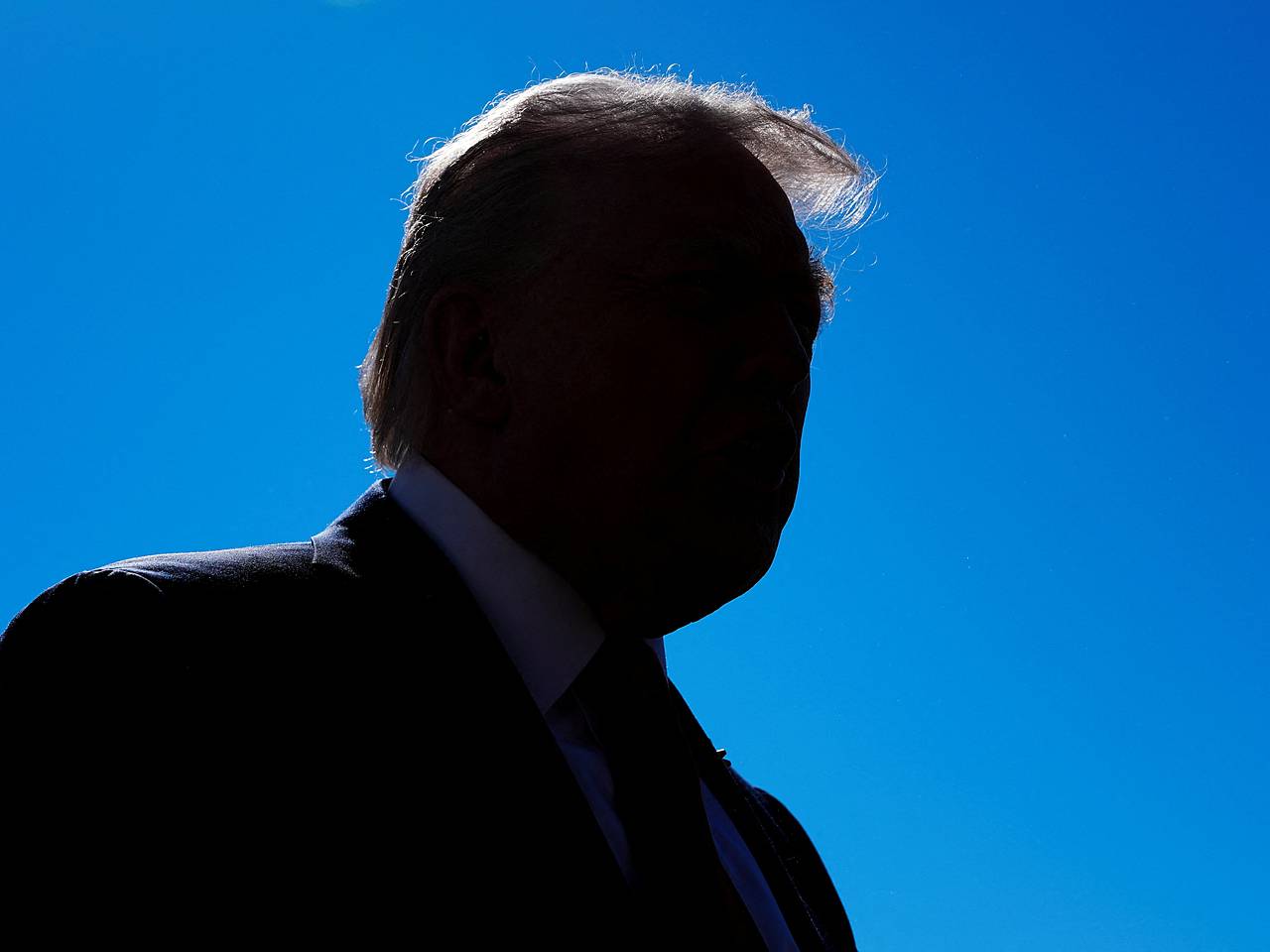 В администрации Трампа задумались усложнить выдачу пособий